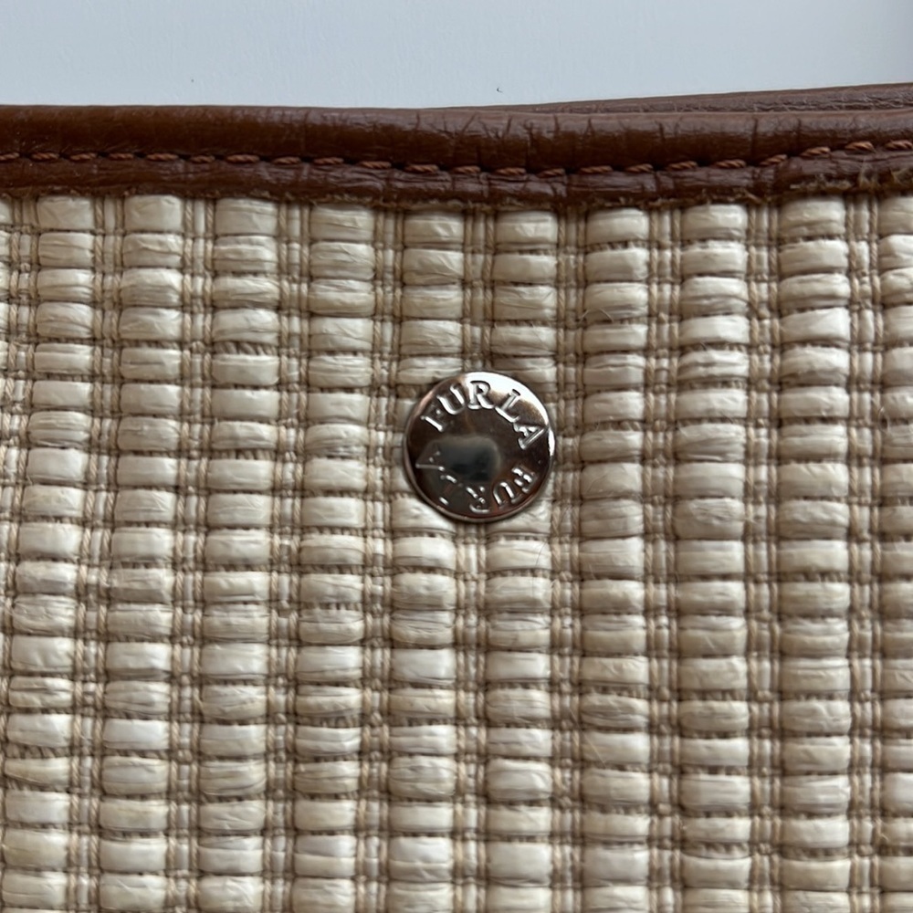 Furla Woven Straw Tote Cream Brown Leather Trim Large Shoulder Bag Resort Luxury - Picture 4 of 12
